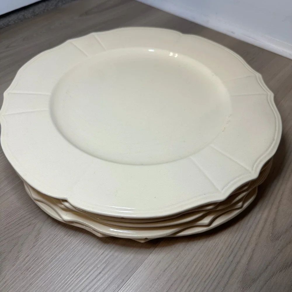 Pier‎ 1 McKenzie Cream Scalloped Earthenware Dinner Plates Set 5 France 12 3/4